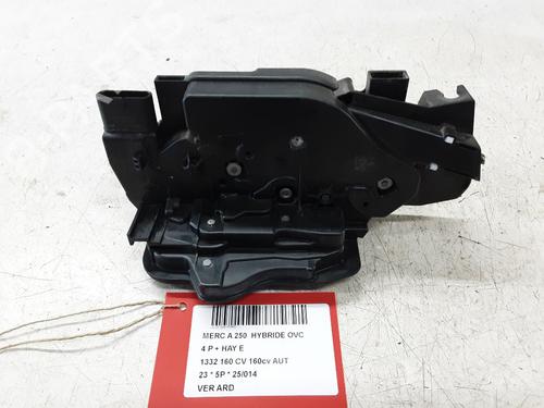 Højre bagtil lås MERCEDES-BENZ A-CLASS (W177) A 250 e (177.086) (218 hp) 33007771