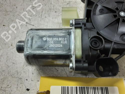 Right front window motor SEAT LEON (KL1, KLG) 1.5 eTSI | BP39063740E20 - Image 2