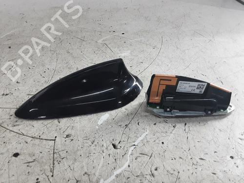 Antenne/Base BMW 1 (F40) 118 i (136 hp) 31936732