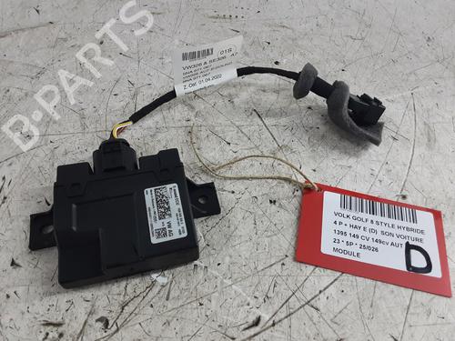 Used Control unit Control unit VW GOLF VIII (CD1, DA1) 1.4 GTE Plug-in Hybrid (150 hp) 33951613 33951613