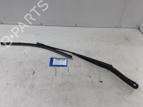 front-windshield-wiper-arm-bmw-x2-f39-2017-2018-2019-2020-2021-2022-2023-32244133 main image