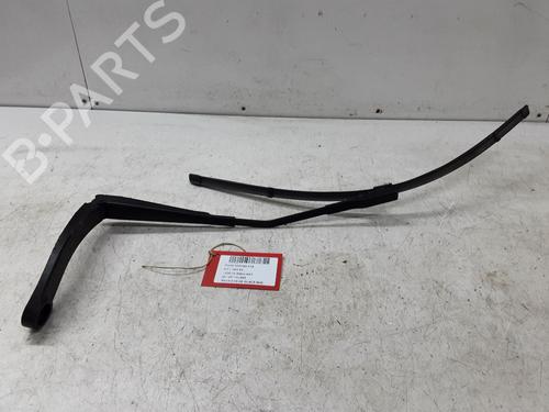 Used Front windshield wiper arm PORSCHE TAYCAN (Y1A) Electric (Y1AAA1, Y1AAI1) (408 hp) 32360017