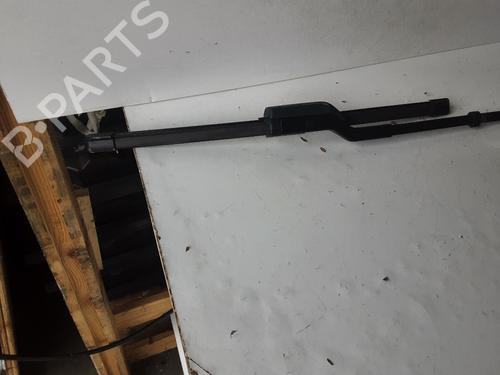 Front windshield wiper arm PEUGEOT 5008 II (MC_, MJ_, MR_, M4_) 1.5 BlueHDi 130 (MCYHZJ, MCYHZR, MCYHZX) | BP20278324C143 