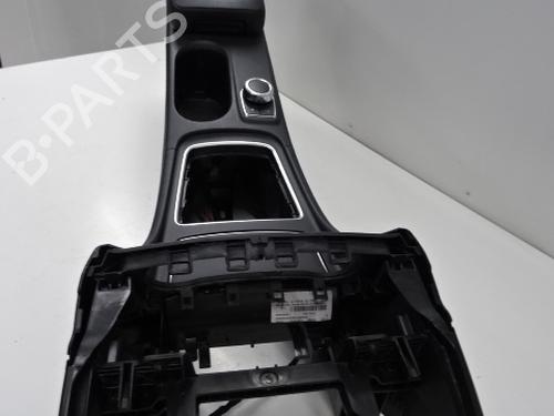 Used Middle console Middle console 39056052 39056052