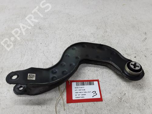 Venstre bagtil bærearm Venstre bagtil bærearm MERCEDES-BENZ A-CLASS (W177) A 200 d (177.012) (150 hp) 33247569 33247569