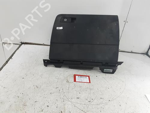 Used Glove box VW PASSAT B8 (3G2, CB2) 1.4 TSI (125 hp) 28472545
