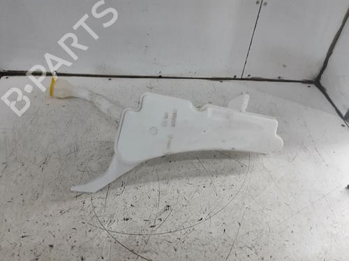 windscreen-washer-tank-renault-arkana-i-lcm_-ldn_-2019-36669343 main image