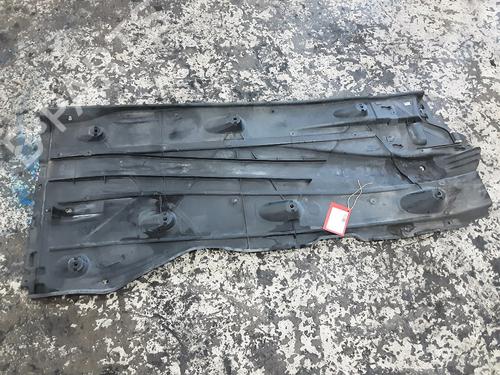 Used Underbody protection Underbody protection VW GOLF VII (5G1, BQ1, BE1, BE2) 1.0 TSI (115 hp) 33007674 33007674