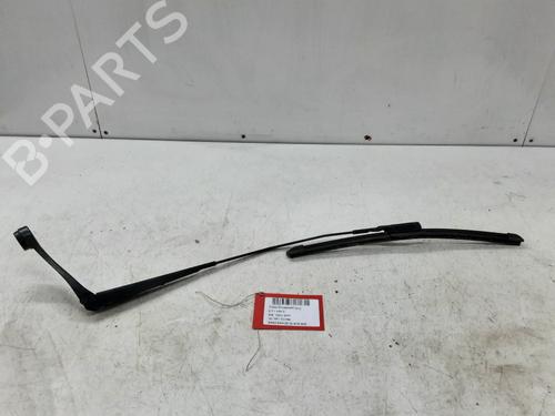 front-windshield-wiper-arm-ford-ecosport-2011-2012-2013-2014-2015-2016-2017-2018-2019-2020-2021-2022-32249144 main image