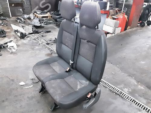 Right front seat PEUGEOT BOXER Van 2.2 BlueHDi 140 | BP33439625C16 - Image 2