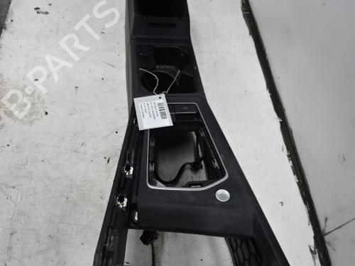 Consola central VW GOLF VIII (CD1, DA1) 2.0 TDI | BP32382676I22 - Image 2