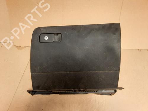 vano-posta-oggetti-vw-passat-b8-variant-3g5-cb5-2014-28472455 main image