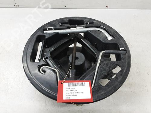 Used Jack Kit VW POLO V (6R1, 6C1) 1.2 TDI (75 hp) 28170957