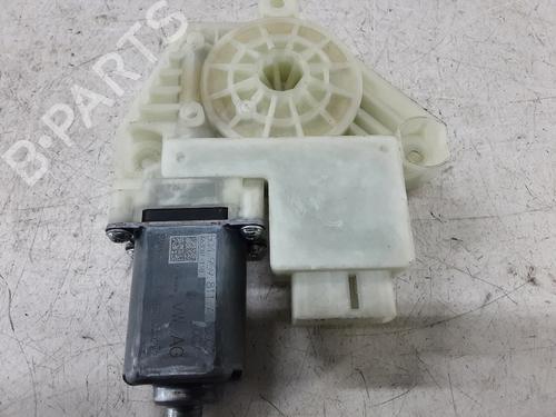 Left rear window motor VW GOLF VII (5G1, BQ1, BE1, BE2) 2.0 TDI | BP28516457E23 