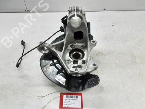 Fusée avant gauche MERCEDES-BENZ A-CLASS (W177) A 250 e (177.086) (218 hp) 33007732