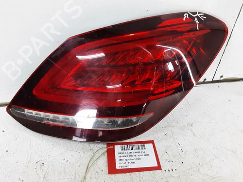 Used Right taillight Right taillight MERCEDES-BENZ C-CLASS (W205) C 180 d (205.000) (122 hp) 34210798 34210798