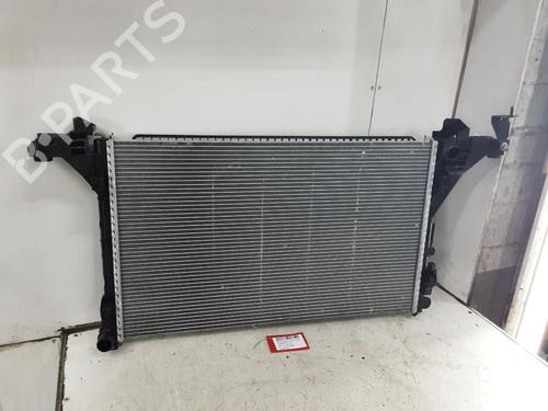 Used Water radiator Water radiator RENAULT MASTER III Platform/Chassis (EV, HV, UV) 2.3 dCi 145 FWD (EV0E, EV0F, HV0E, HV0F, UV0E, UV0F,... (146 hp) 39712276 39712276