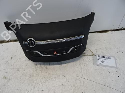 Used Radio PEUGEOT 308 II (LB_, LP_, LW_, LH_, L3_) 1.2 THP 130 (131 hp) 20273688