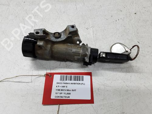 Used Switch Switch SKODA FABIA II Combi (545) 1.2 12V (60 hp) 32248724 32248724