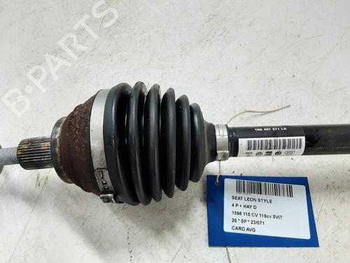 Left front driveshaft SEAT LEON (5F1) 1.6 TDI | BP20279946M38 