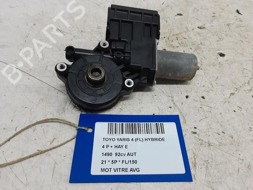 Left front window motor TOYOTA YARIS (_P21_, _PA1_, _PH1_) 1.5 Hybrid (MXPH11) | BP32243307E21