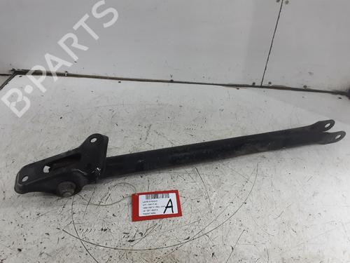 Venstre bagtil bærearm Venstre bagtil bærearm LAND ROVER RANGE ROVER EVOQUE (L551) 2.0 D150 (150 hp) 34383748 34383748