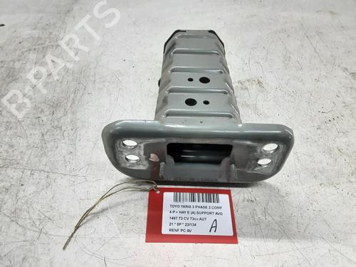 Kofangerbjælke Kofangerbjælke TOYOTA YARIS (_P13_) 1.5 Hybrid (NHP130_) (101 hp) 33872184 33872184