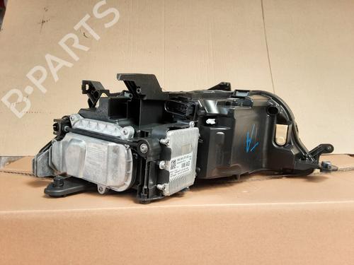 Right headlight VW T-ROC (A11, D11) 2.0 TDI | BP28472437C29 - Image 2