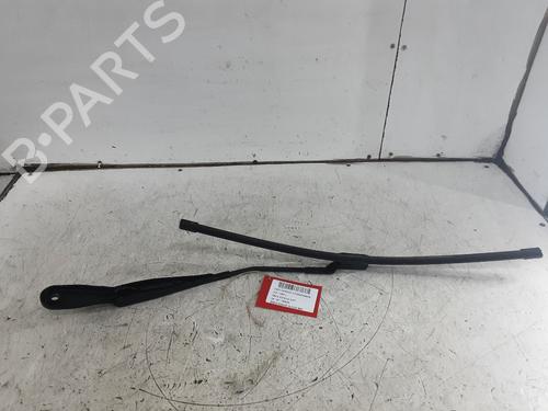 front-windshield-wiper-arm-dacia-duster-pym_-pyn_-2023-32629493 main image