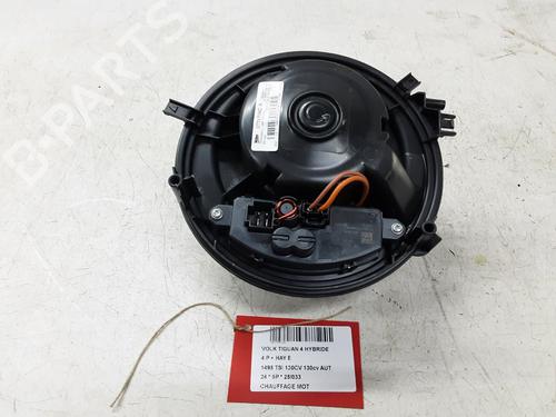 Used Heater blower motor VW TIGUAN (CT1) 1.5 eTSI (131 hp) 31604909