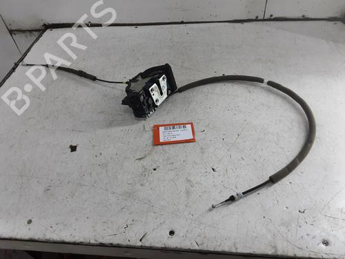 front-right-lock-renault-kadjar-ha_-hl_-2015-32246058 main image