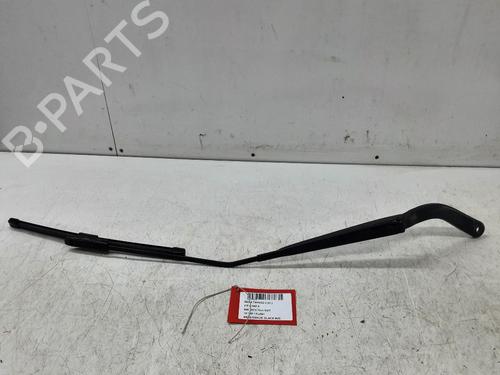 front-windshield-wiper-arm-renault-twingo-iii-bcm_-bca_-2014-32247070 main image