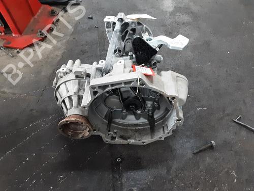 Używane Skrzynia biegów SKODA KAROQ (NU7, ND7) 1.5 TSI (150 hp) 30719787