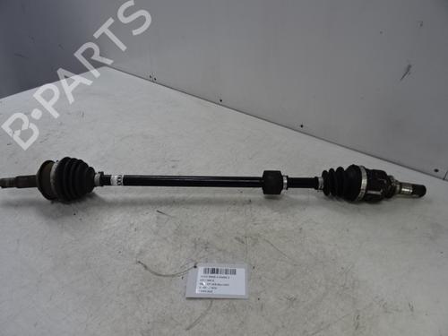 Used Right front driveshaft Right front driveshaft TOYOTA YARIS (_P13_) 1.0 (KSP130_, KSP130) (69 hp) 39051006 39051006