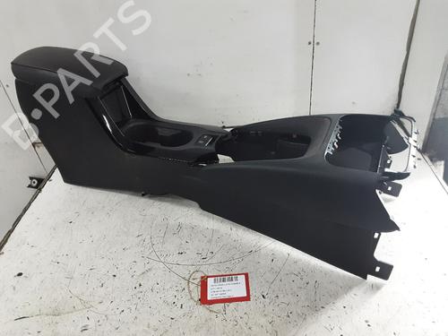 Mittelkonsole TOYOTA COROLLA Saloon (_E21_) 1.8 VVTi Hybrid (ZWE211, MZEA12) (98 hp) 31842347