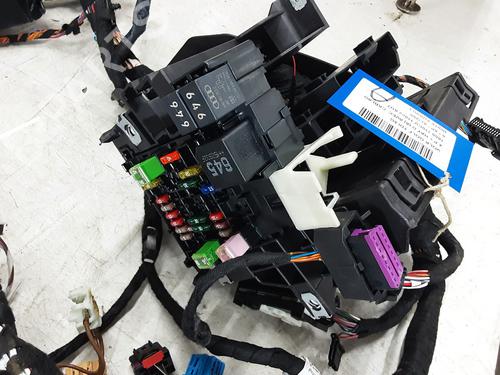 Fuse box VW GOLF VII (5G1, BQ1, BE1, BE2) 1.6 TDI 4motion | BP20278936E1 