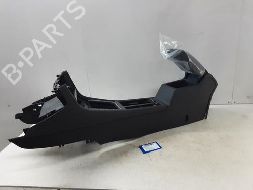 Used Middle console VW GOLF VII (5G1, BQ1, BE1, BE2) 1.6 TDI (110 hp) 20279146