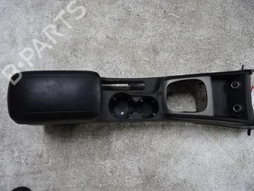 Used Middle console HYUNDAI i30 (FD) 1.6 CRDi (90 hp) 20274942