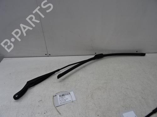 Used Front windshield wiper arm PEUGEOT 208 I (CA_, CC_) 1.6 HDi / BlueHDi 75 (75 hp) 29314392