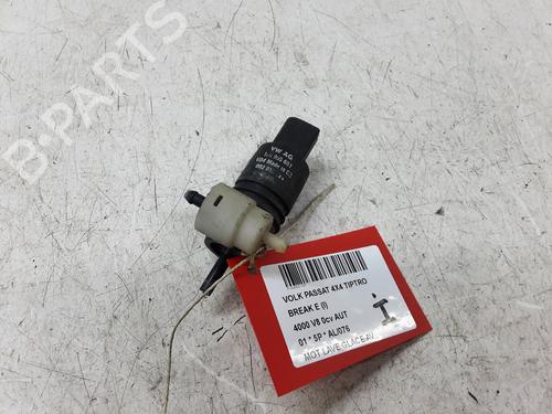 Used Washer pump Washer pump VW PASSAT B5.5 Variant (3B6) 2.5 TDI 4motion (150 hp) 20288062 20288062