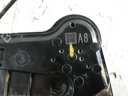 Front left lock TOYOTA COROLLA Hatchback (_E21_, _EA1_, _EH1_) 1.8 Hybrid (ZWE211, ZWE219) | BP32247814C98