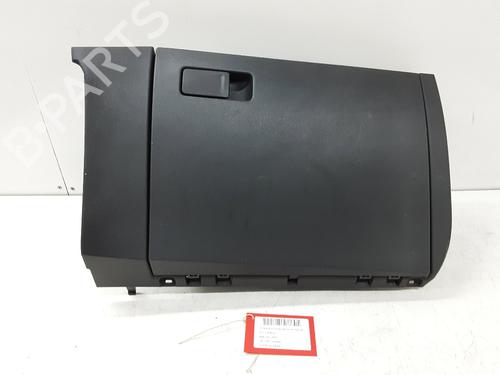 Used Glove box VW POLO VI (AW1, BZ1, AE1) 1.0 TSI (95 hp) 22176742
