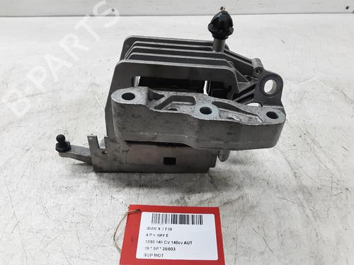 Support de moteur BMW X2 (F39) sDrive 18 i (140 hp) 32184674