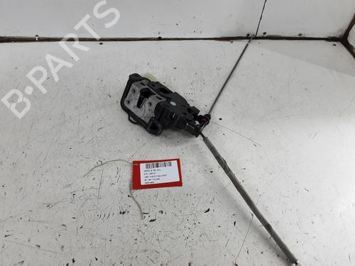 rear-left-lock-mercedes-benz-b-class-sports-tourer-w247-2018-32247737 main image