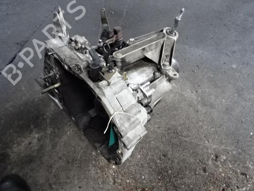 gearbox-renault-megane-ii-saloon-lm01_-2003-39051756 main image