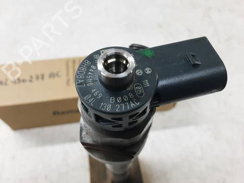 Used Injector VW GOLF VII (5G1, BQ1, BE1, BE2) 2.0 TDI (150 hp) 28472570