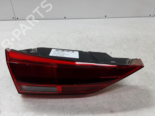 left-tailgate-light-audi-q3-f3b-35-tfsi-mild-hybrid-83a945075-2018-20286864 main image