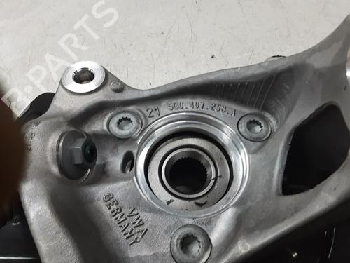 Used Right front steering knuckle VW GOLF VII (5G1, BQ1, BE1, BE2) 2.0 GTI (220 hp) 25884335