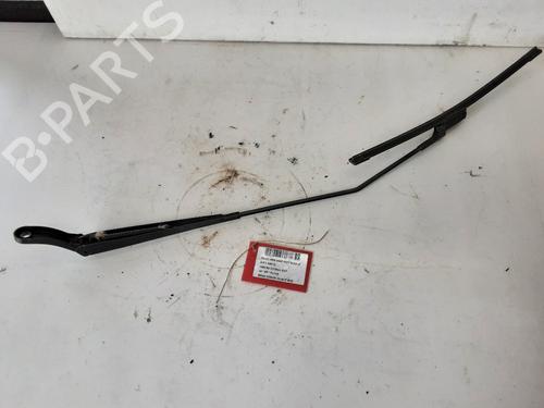 front-windshield-wiper-arm-peugeot-2008-i-cu_-2013-32243201 main image