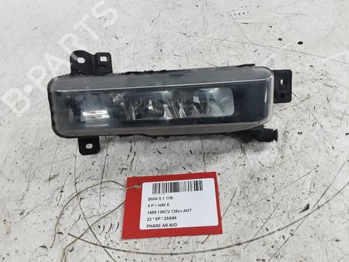Feu de brouillard avant droit BMW 1 (F40) 118 i (136 hp) 31936658
